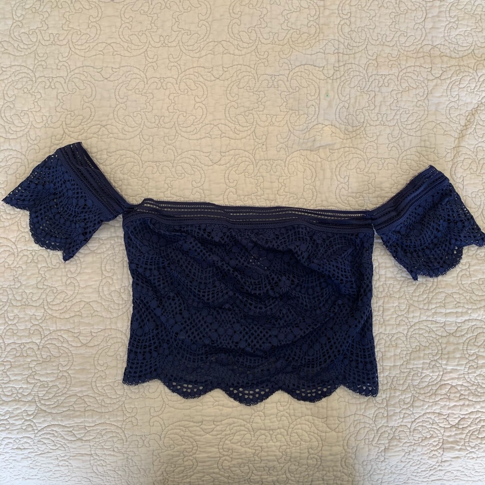 Victoria’s Secret NWOT Lace Off Shoulder Crop Top / Lingerie